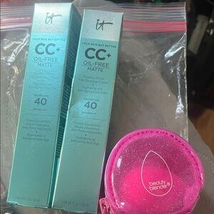 IT Cosmetics & Pink Blender Foundation Exp.12M after open